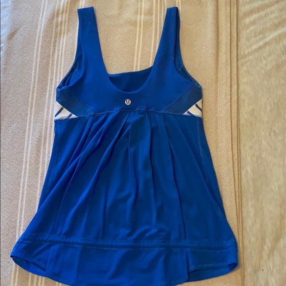 Lulu Lemon Athletic Tank - Picture 2 of 4